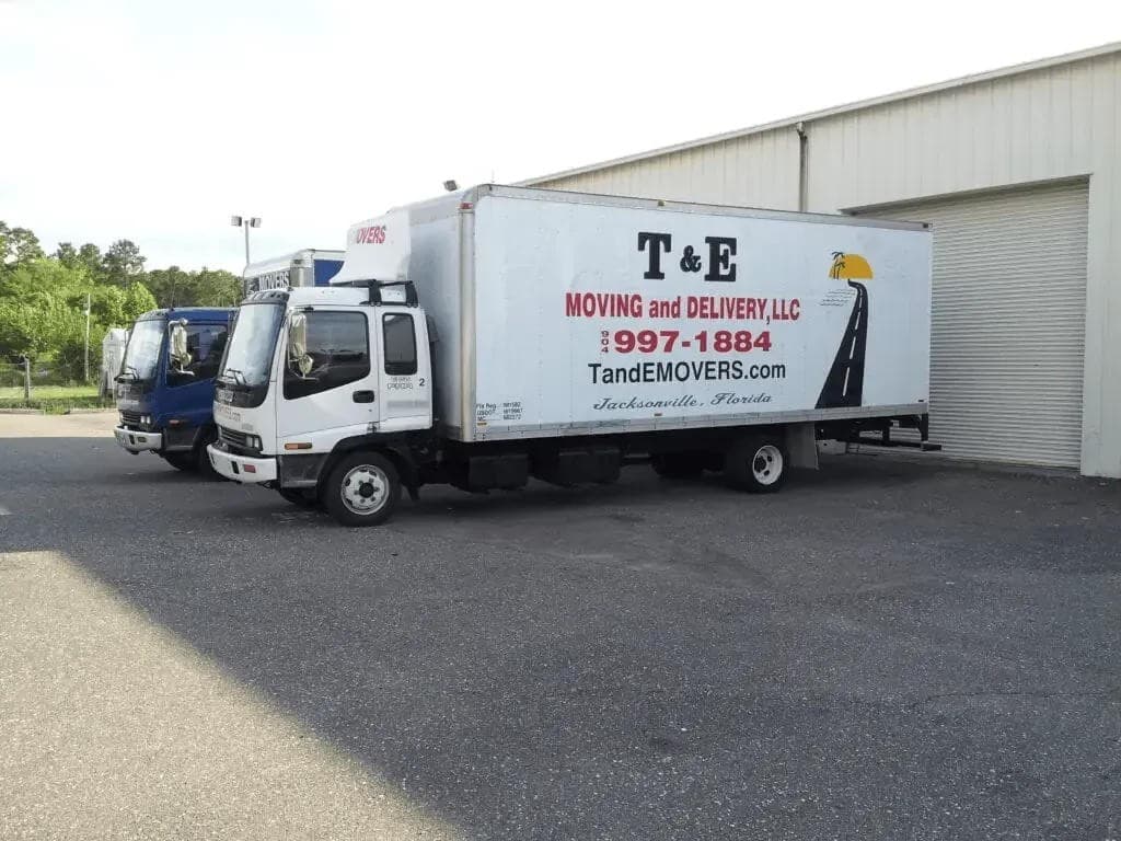 T&E Moving and Storage Amplía sus Servicios de Larga Distancia con Eliminación de Basura Interna para Reducir los Costos de Mudanza