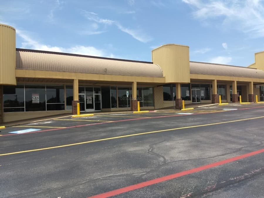Ciudades de Texas lideran la eliminación de mandatos de estacionamiento para impulsar el desarrollo