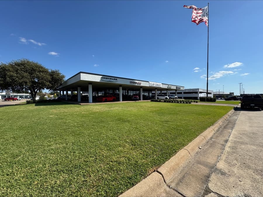 Clay Cooley Auto Group se expande a Arlington con la adquisición de la concesionaria Don Davis