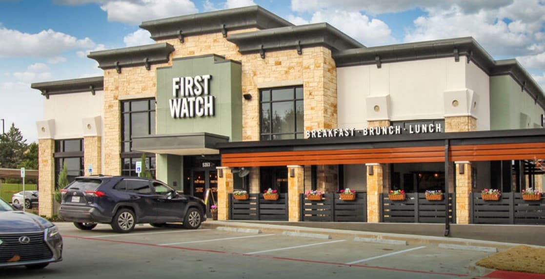 SRS Real Estate Partners Facilitates $5.66 Million Sale of Premier First Watch Property in Addison