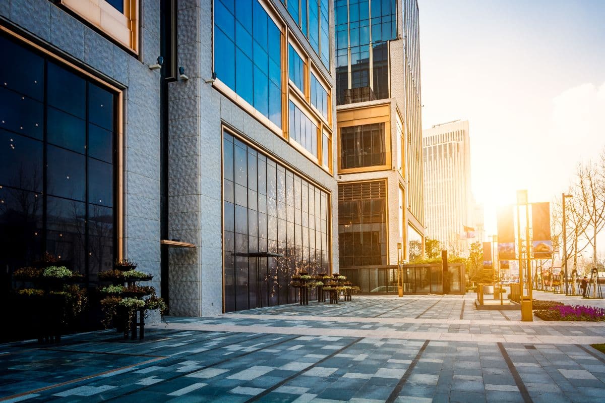 DealGround's AI Collapses CRE Prospecting from Days to Minutes, Enabling Brokers to Scale Outreach