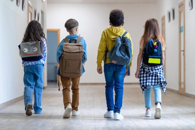 Experto ofrece estrategias para aliviar la ansiedad de los niños por el regreso a clases