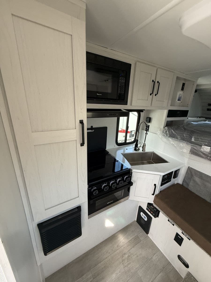 Bobby Combs RV Centers Amplía la Venta de RVs en Mesa, AZ, con OPUS Campers