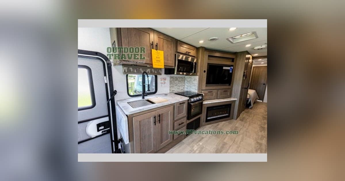 La liquidación de fin de año de Outdoor Travel ofrece a los compradores de Ontario descuentos en remolques de viaje y alquileres de autocaravanas