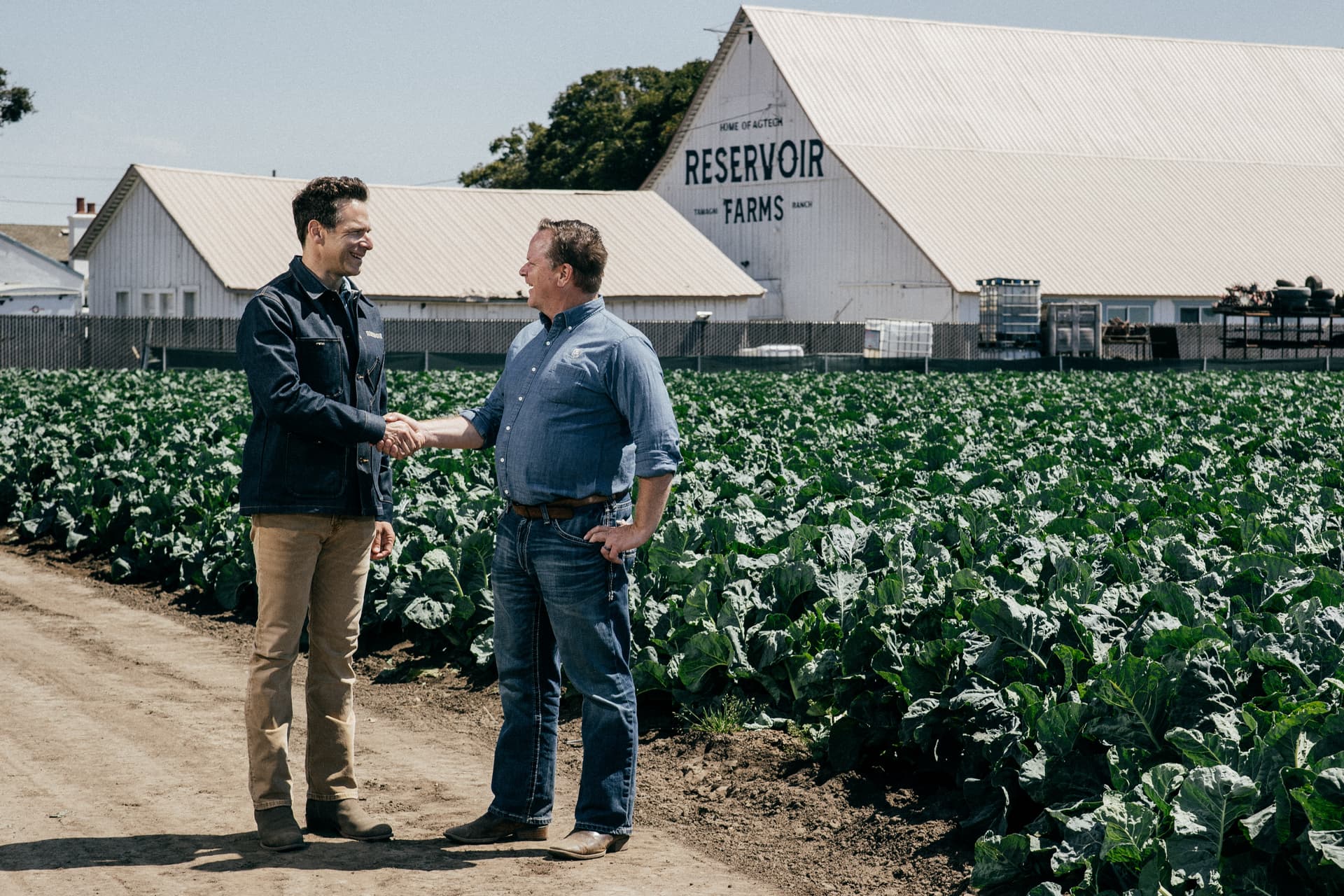 Reservoir Anuncia una Alianza de 10 Millones de Dólares con John Deere para Impulsar la IA Robusta en la Agricultura