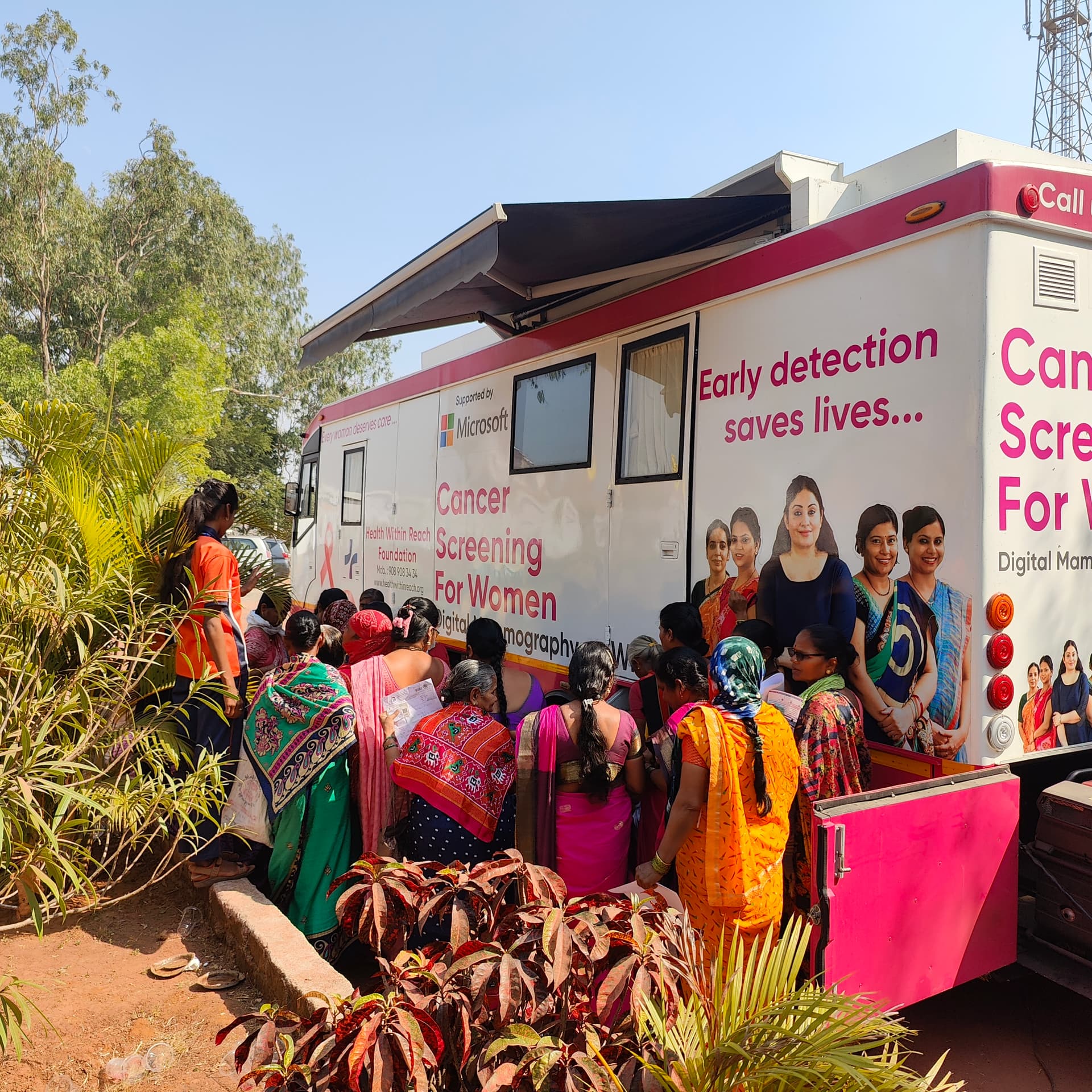 MedCognetics y Health Within Reach Foundation despliegan unidades móviles de mamografía con IA en India
