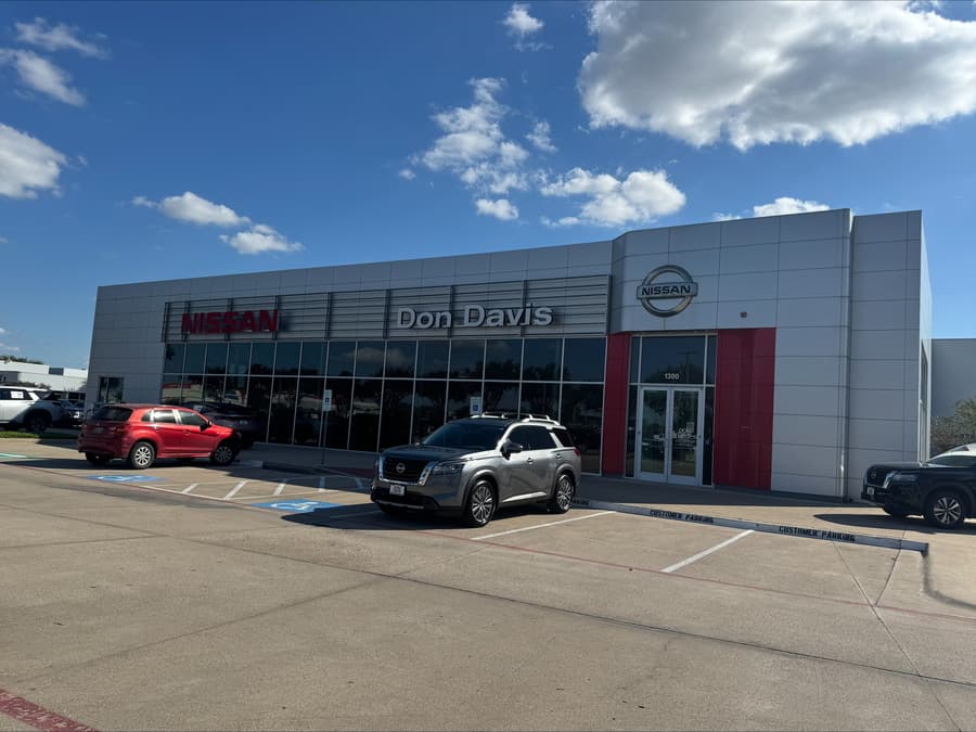 Clay Cooley Auto Group Amplía su Presencia en Dallas-Fort Worth con la Adquisición de Don Davis Nissan