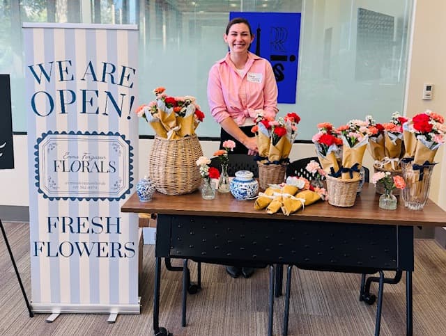 La Comunidad de Fort Worth se Une para Apoyar a los Sobrevivientes en el Octavo Desayuno de Belleza Anual